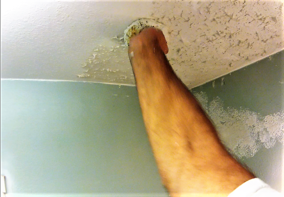 How to match knockdown texture on a water damaged drywall ceiling